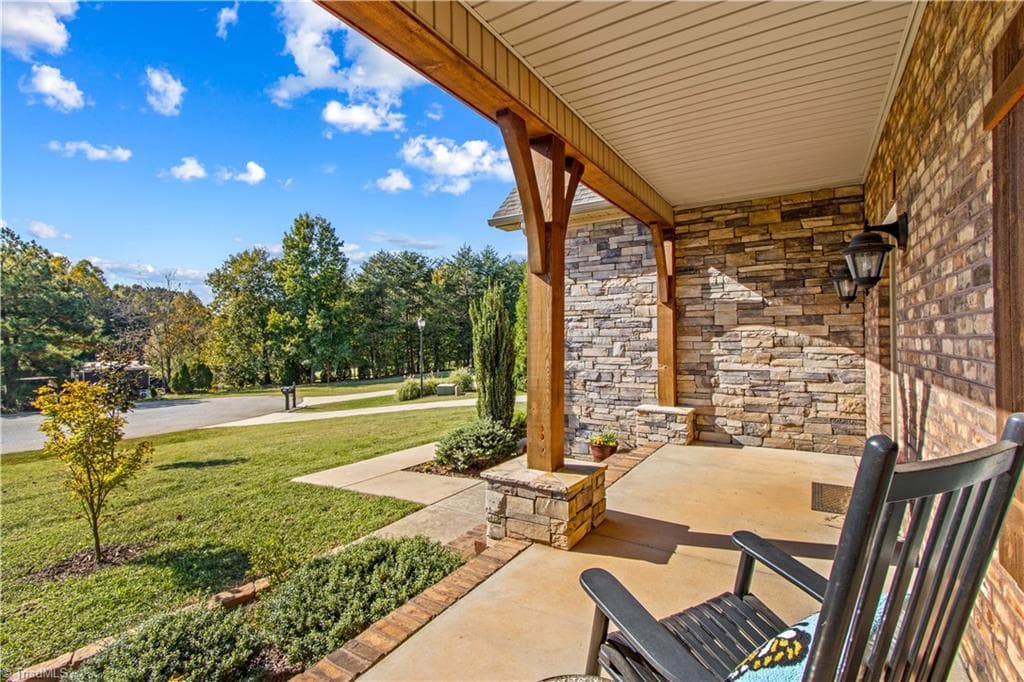 178 Nellwood Court, Mocksville NC 27028