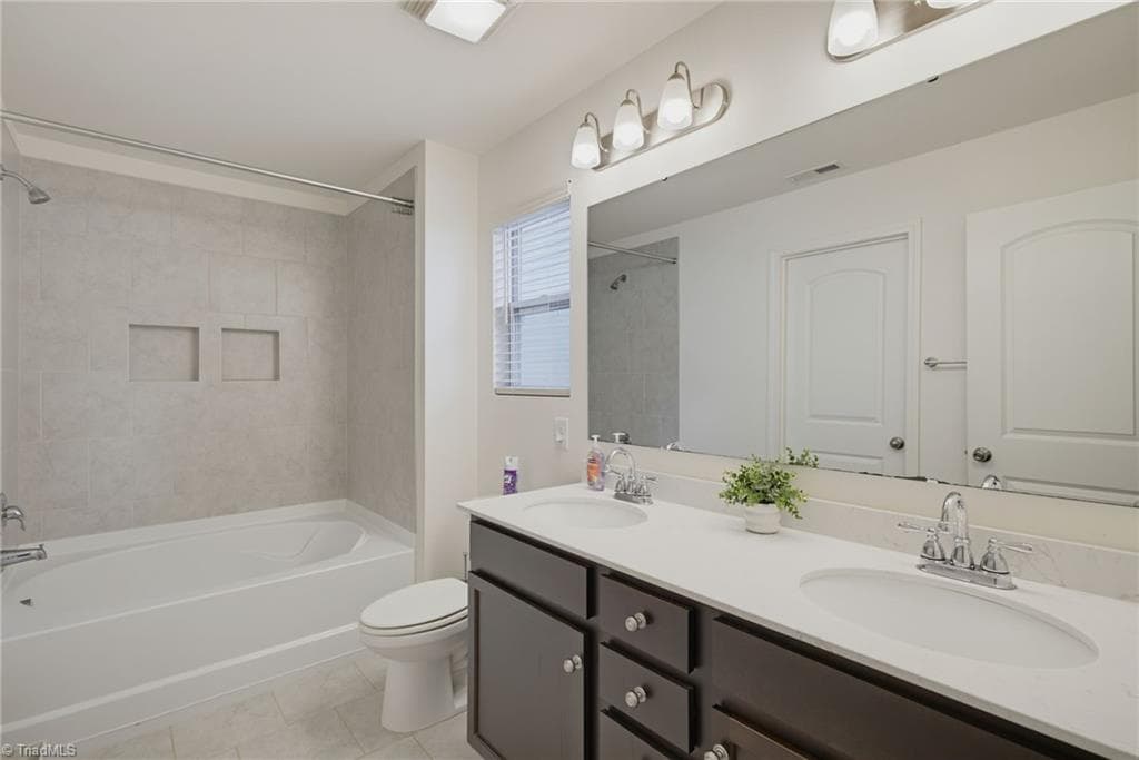 Stick/Site Built at 5518 Baverhof Drive, Greensboro NC 27405, photo 6 of 29