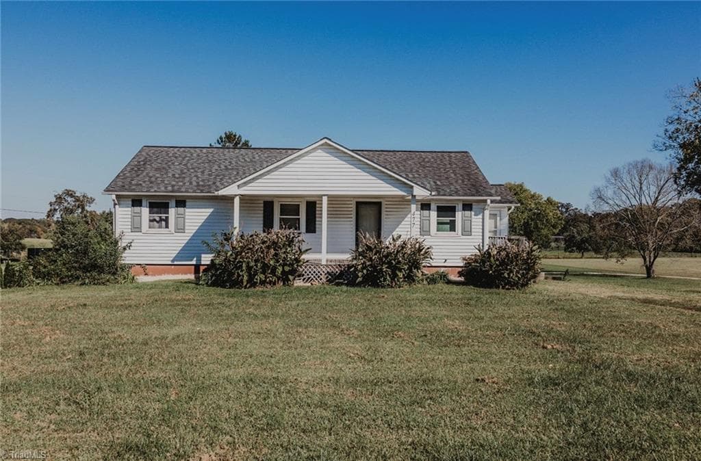 477 Pleasant Acre Drive, Mocksville NC 27028