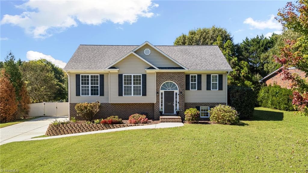 Stick/Site Built at 150 Creekside Lane, Lexington NC 27295, Lexington, photo 3 of 39