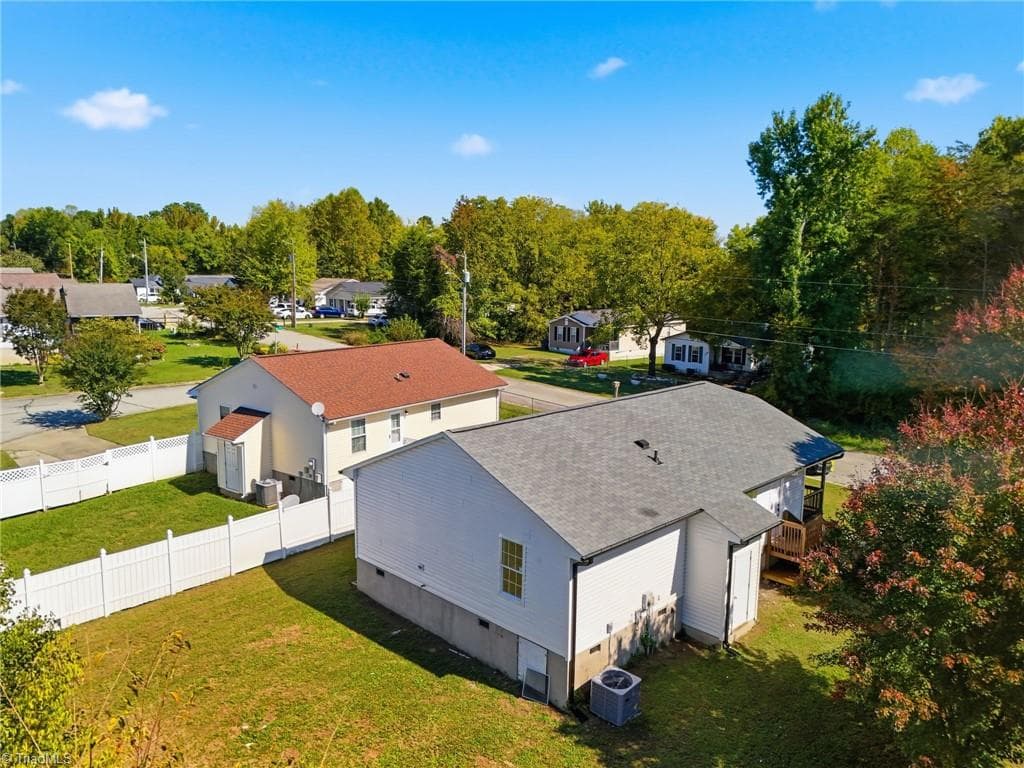Stick/Site Built at 702 Shirley Lane, Greensboro NC 27401, Greensboro, photo 20 of 23
