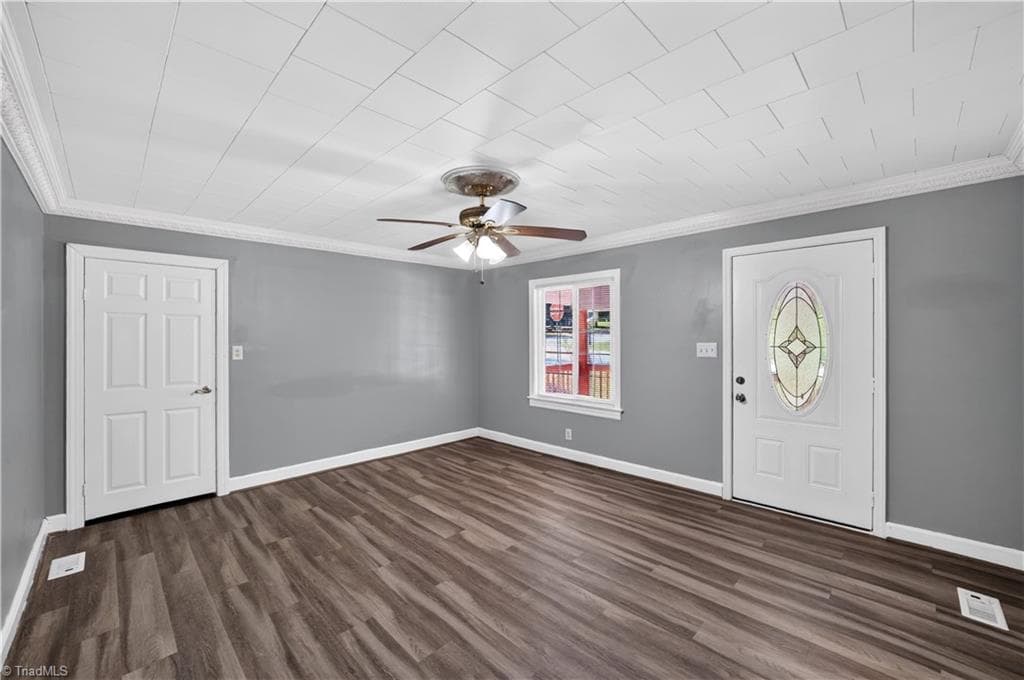 Stick/Site Built at 601 Martha Place, High Point NC 27263, High Point, photo 9 of 42