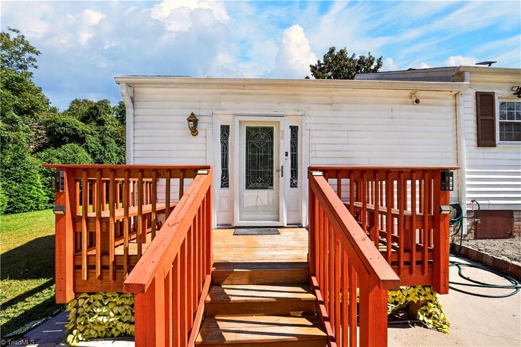 Stick/Site Built at 601 Martha Place, High Point NC 27263, High Point, photo 34 of 42