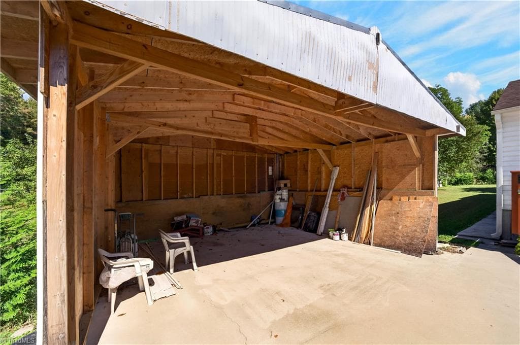 Stick/Site Built at 601 Martha Place, High Point NC 27263, High Point, photo 35 of 42