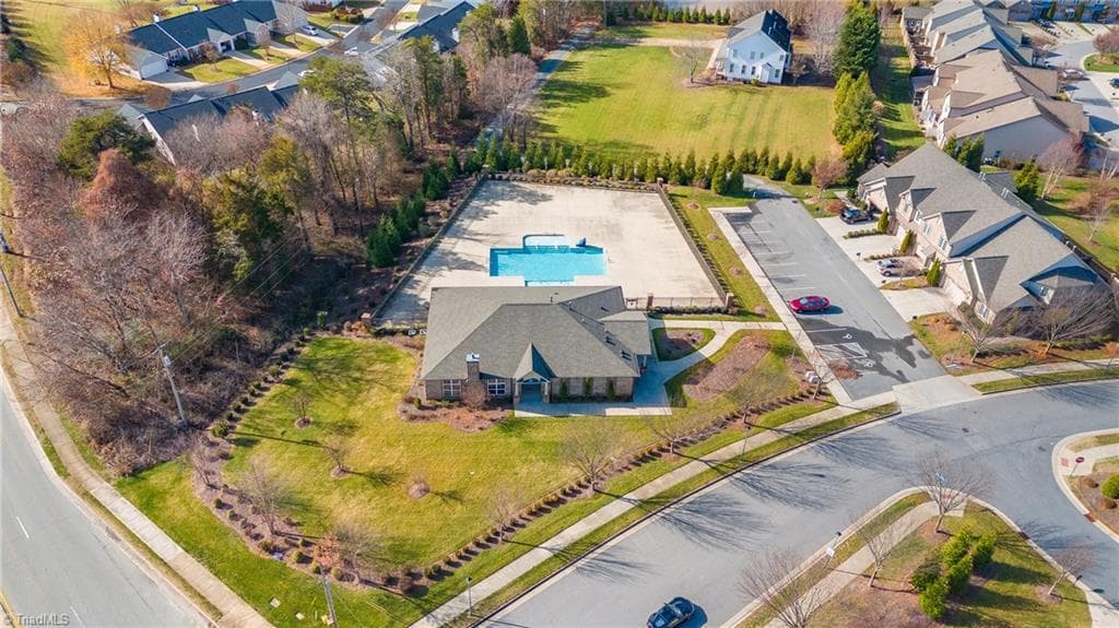 Stick/Site Built at 4722 Willowstone Drive, High Point NC 27265, High Point, photo 3 of 36