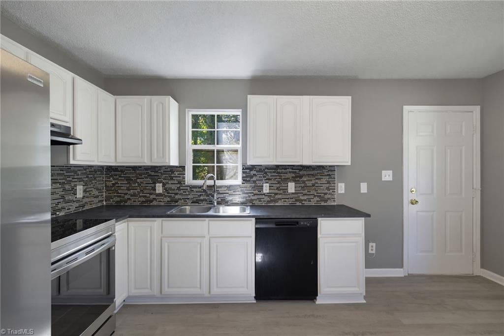 Stick/Site Built at 641 Glenbrook Drive, Winston-Salem NC 27101, Winston-Salem, photo 9 of 30