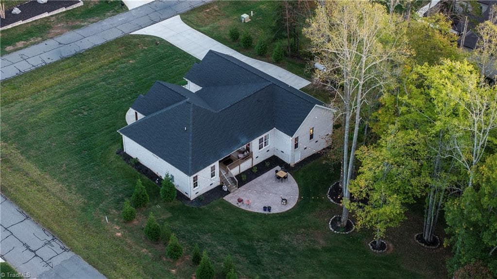 Stick/Site Built at 5590 Briar Hollow Lane, Belews Creek NC 27009, Belews Creek, photo 4 of 30