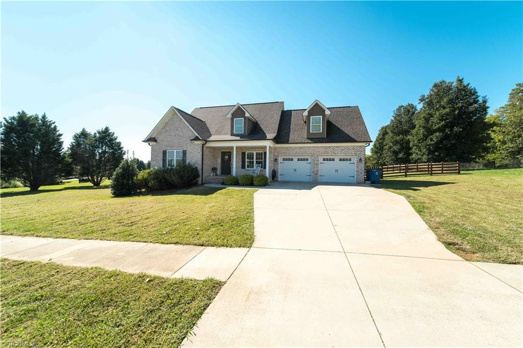 Stick/Site Built at 127 Elberon Court, Mocksville NC 27028, Mocksville, photo 7 of 37