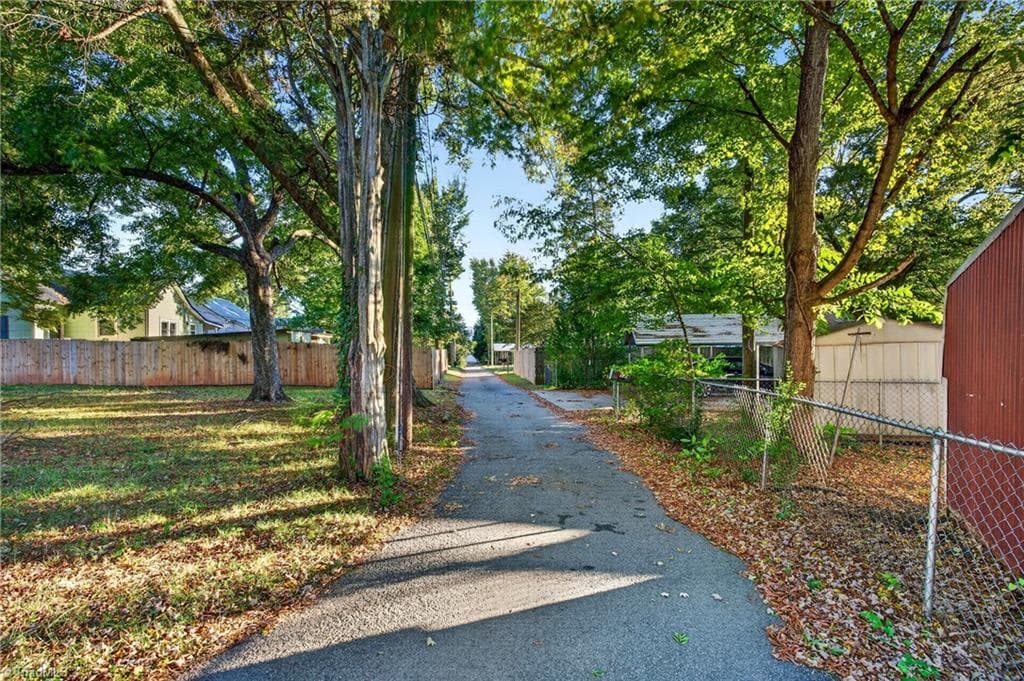 Stick/Site Built at 123 Park Circle, Lexington NC 27295, Lexington, photo 11 of 21
