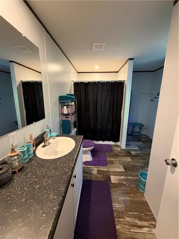 Manufactured Home at 487 Mars Mountain Place, Boomer NC 28606, photo 9 of 15