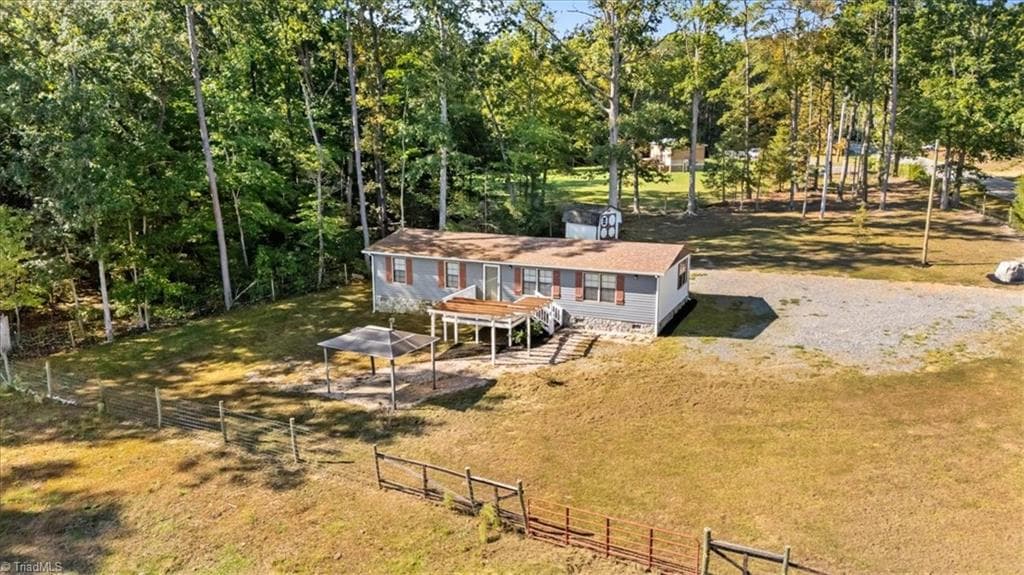 Manufactured Home at 7775 Riverside Road, Seagrove NC 27341, Seagrove, photo 42 of 43