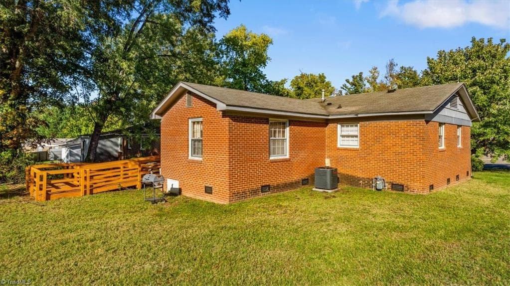 Stick/Site Built at 1505 Woodbriar Avenue, Greensboro NC 27405, Greensboro, photo 35 of 35