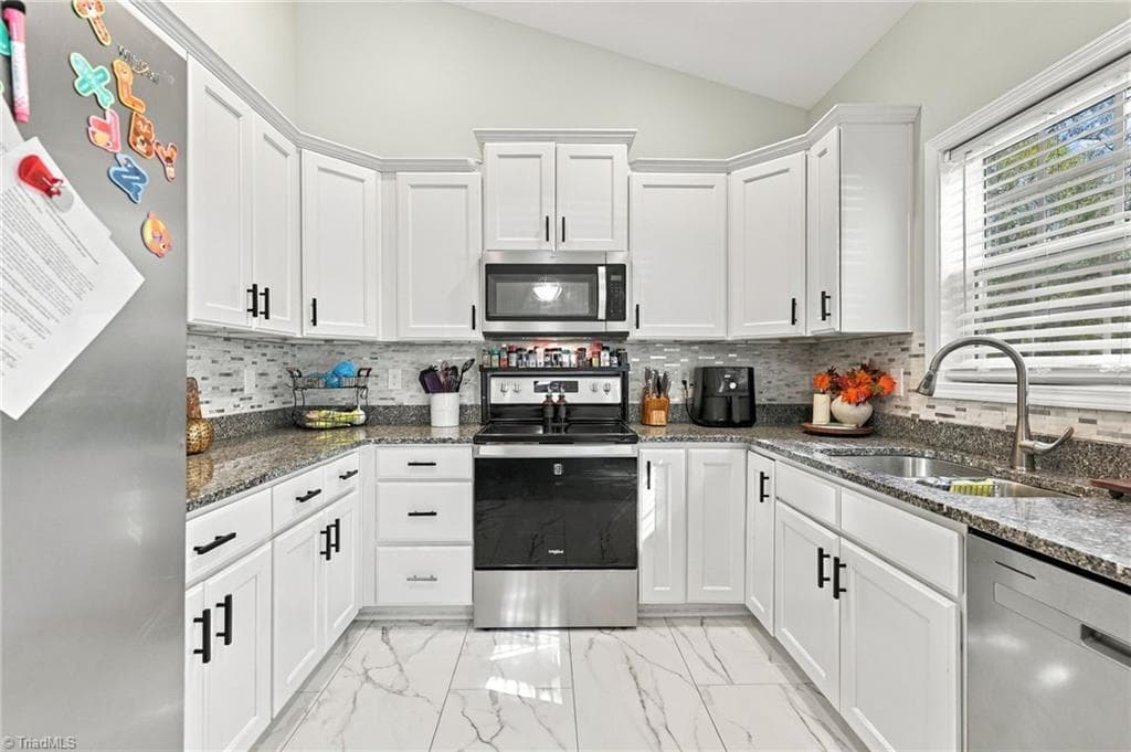 Stick/Site Built at 103 Hazy Lane, Thomasville NC 27360, Thomasville, photo 6 of 38