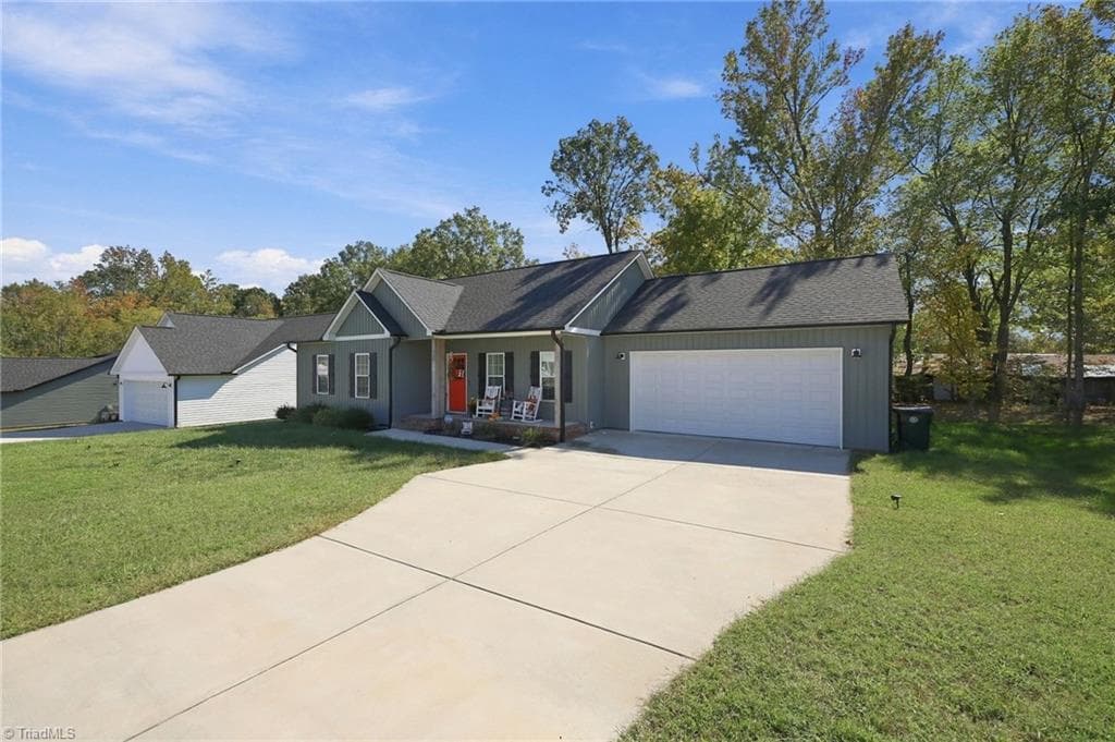 Stick/Site Built at 103 Hazy Lane, Thomasville NC 27360, Thomasville, photo 32 of 38