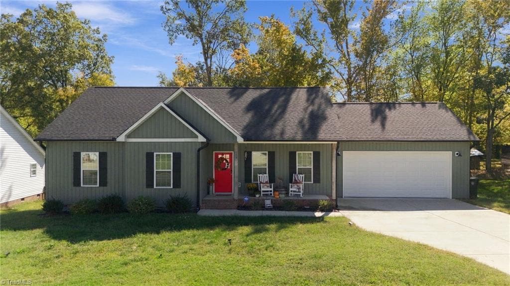 103 Hazy Lane, Thomasville NC 27360