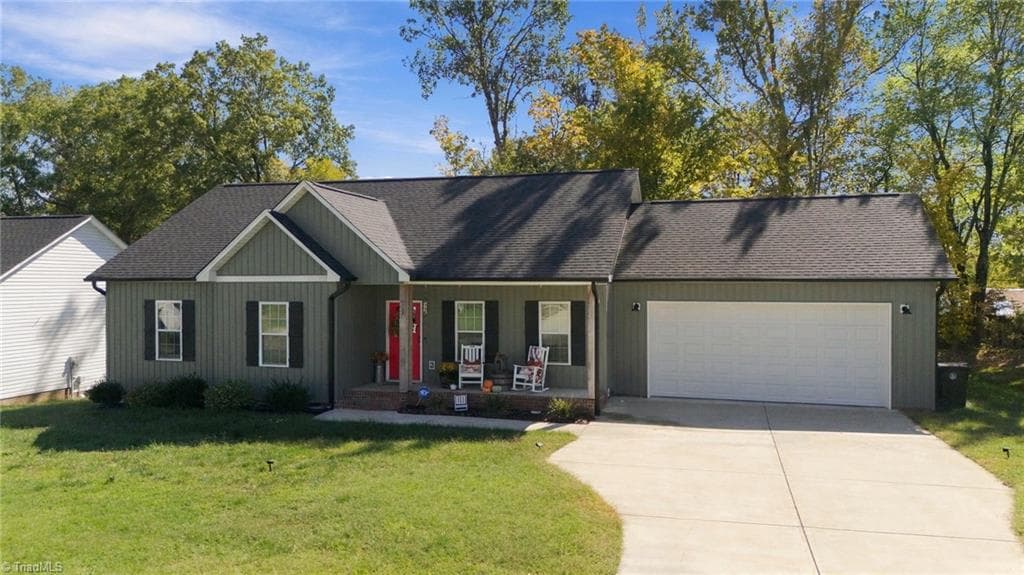 Stick/Site Built at 103 Hazy Lane, Thomasville NC 27360, Thomasville, photo 25 of 38
