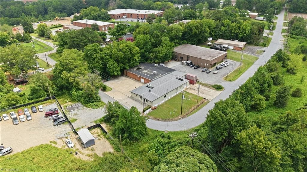 Industrial at 206 Villa Avenue, High Point NC 27260, High Point, photo 2 of 46