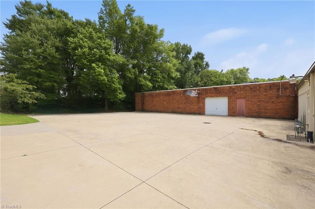 Industrial at 206 Villa Avenue, High Point NC 27260, High Point, photo 10 of 46