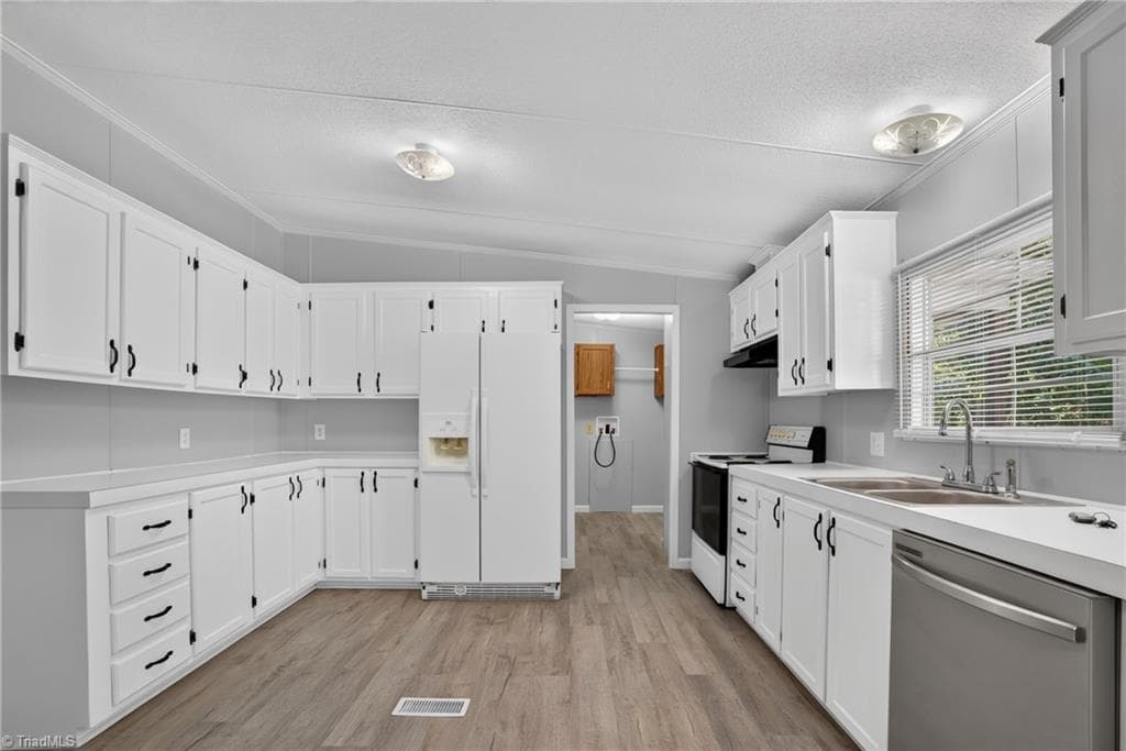 Manufactured Home at 6109 Ferguson Road, Ramseur NC 27316, photo 18 of 50