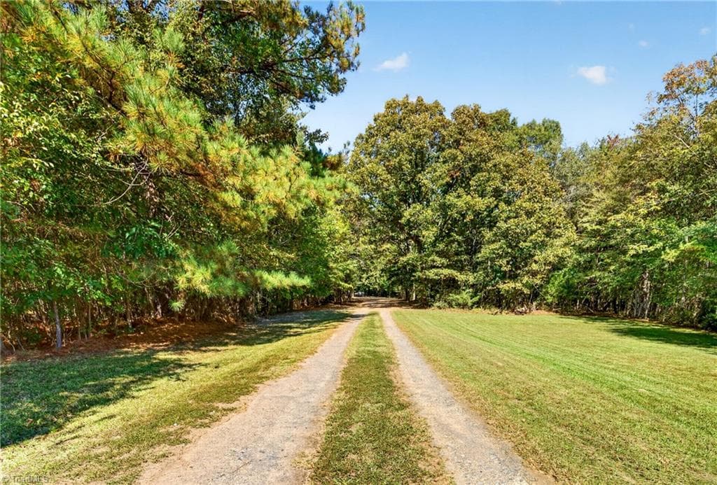 Manufactured Home at 6109 Ferguson Road, Ramseur NC 27316, photo 8 of 50