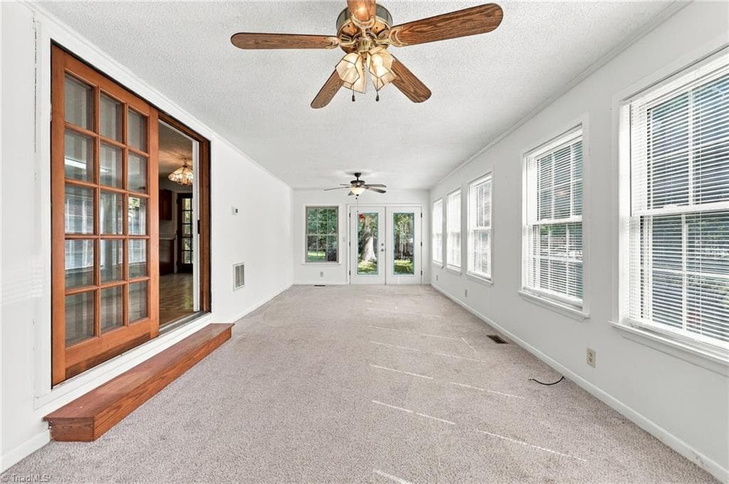 Stick/Site Built at 3215 Meadow Lane, Winston-Salem NC 27107, Winston-Salem, photo 2 of 43