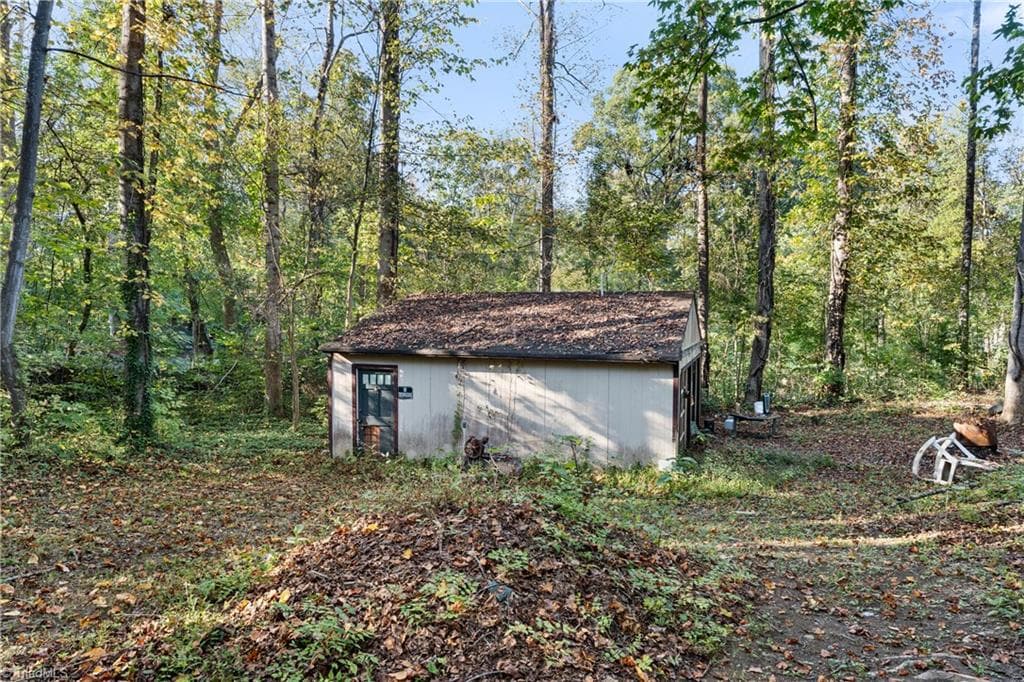 Manufactured Home at 7123 Bonanza Drive, Kernersville NC 27284, Kernersville, photo 11 of 11