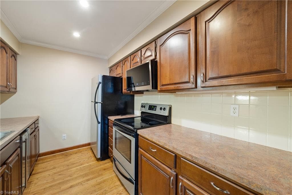 Stick/Site Built at 4564 Fernhaven Circle, Winston-Salem NC 27104, Winston-Salem, photo 17 of 44
