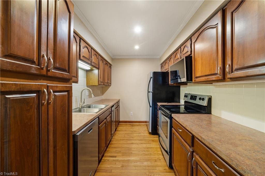 Stick/Site Built at 4564 Fernhaven Circle, Winston-Salem NC 27104, Winston-Salem, photo 16 of 44