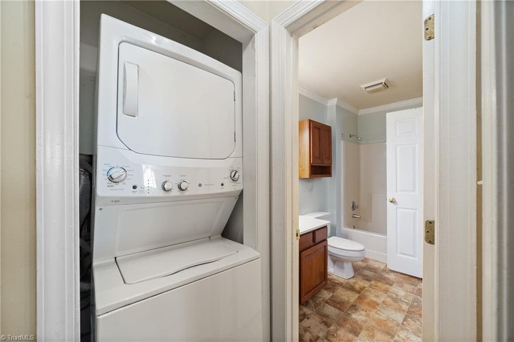 Stick/Site Built at 4564 Fernhaven Circle, Winston-Salem NC 27104, Winston-Salem, photo 32 of 44