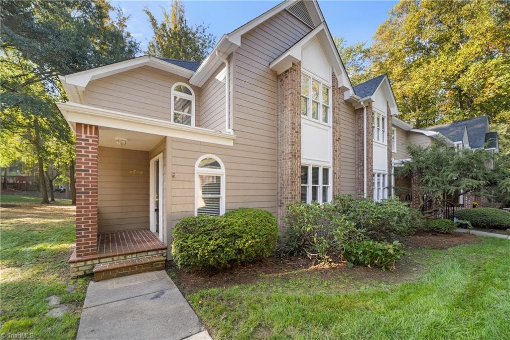 Stick/Site Built at 4564 Fernhaven Circle, Winston-Salem NC 27104, Winston-Salem, photo 5 of 44