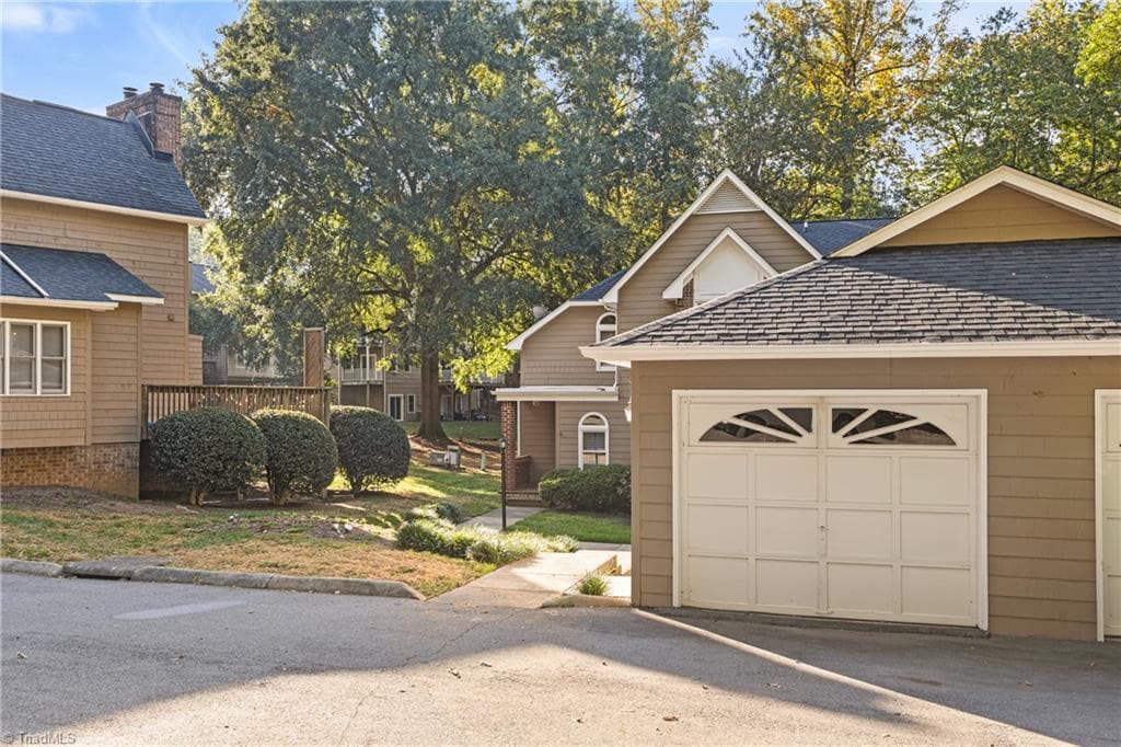 Stick/Site Built at 4564 Fernhaven Circle, Winston-Salem NC 27104, Winston-Salem, photo 38 of 44