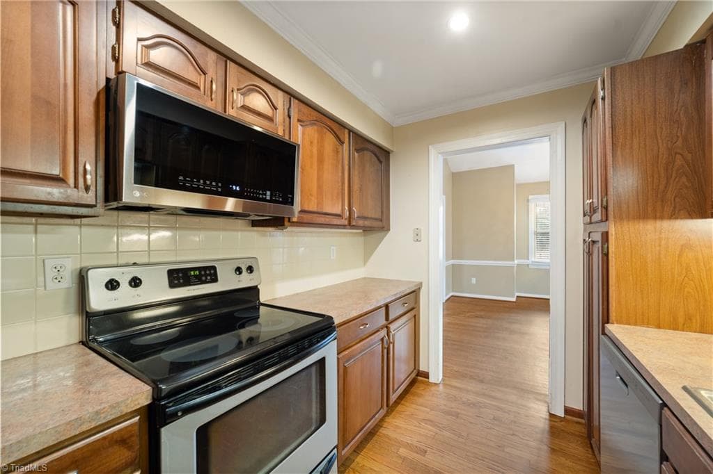Stick/Site Built at 4564 Fernhaven Circle, Winston-Salem NC 27104, Winston-Salem, photo 19 of 44