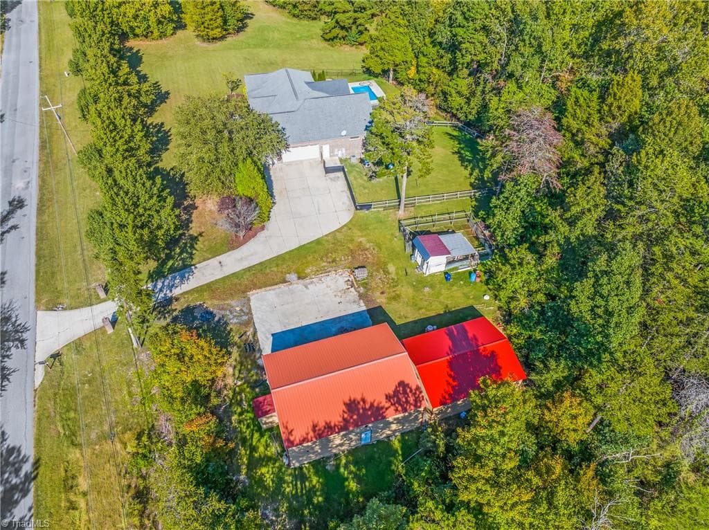 Stick/Site Built at 295 Paul Pope Road, Thomasville NC 27360, photo 38 of 42