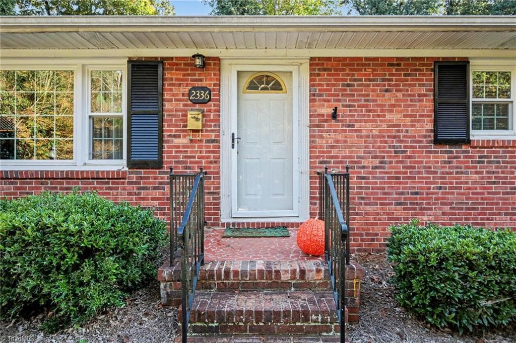 Stick/Site Built at 2336 Kaywood Lane, Winston-Salem NC 27103, photo 25 of 28