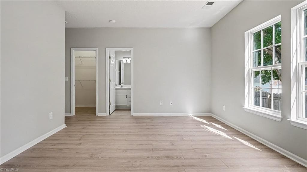 Stick/Site Built at 4401 River Forest Lane, Greensboro NC 27409, Greensboro, photo 12 of 20