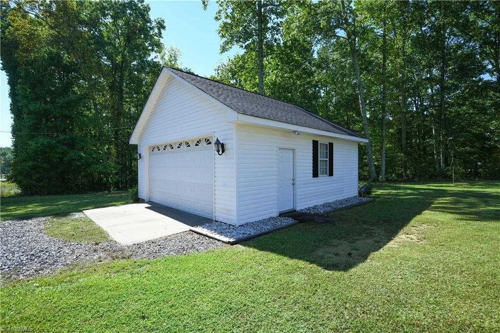 Stick/Site Built at 685 Dynasty Drive, Asheboro NC 27205, Asheboro, photo 23 of 40