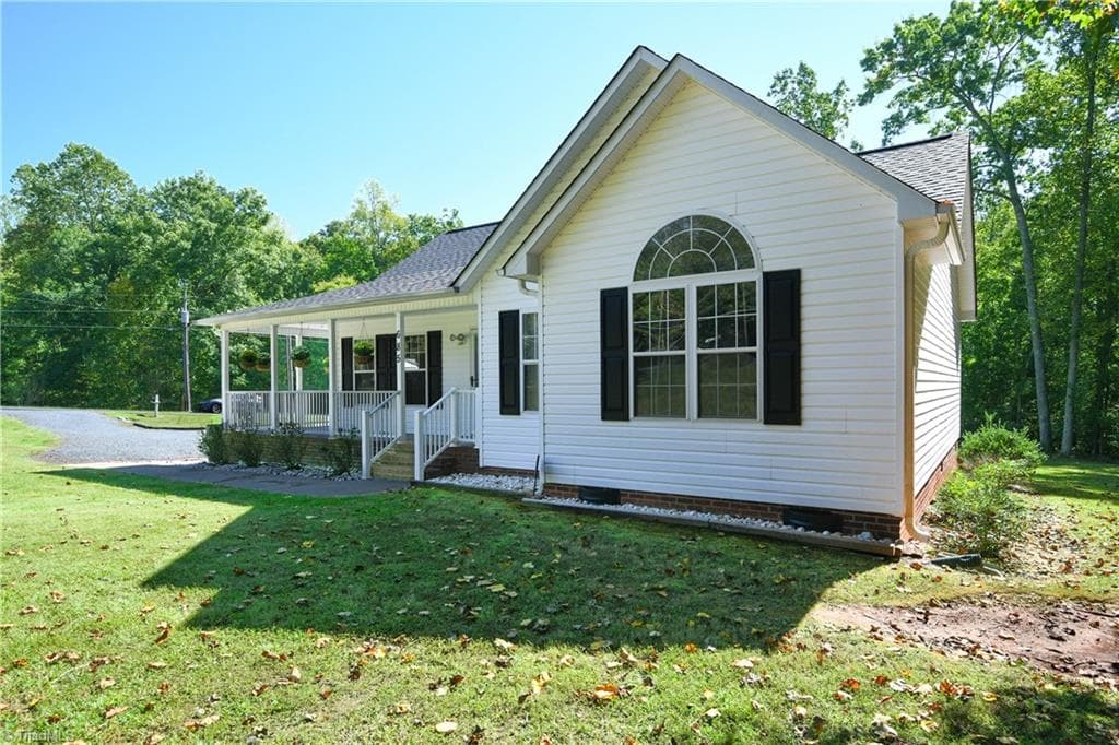 Stick/Site Built at 685 Dynasty Drive, Asheboro NC 27205, Asheboro, photo 26 of 40