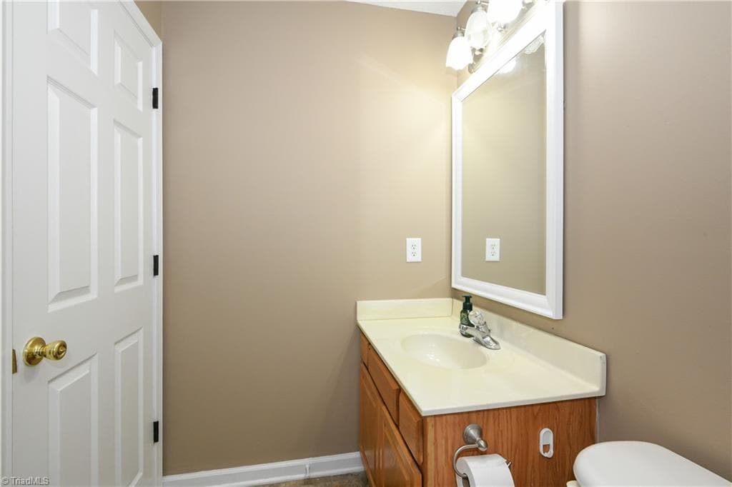 Stick/Site Built at 685 Dynasty Drive, Asheboro NC 27205, Asheboro, photo 20 of 40