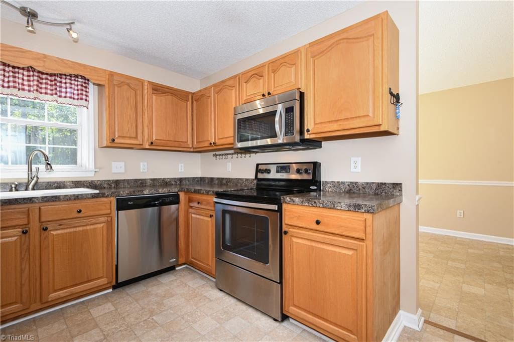 Stick/Site Built at 685 Dynasty Drive, Asheboro NC 27205, Asheboro, photo 11 of 40