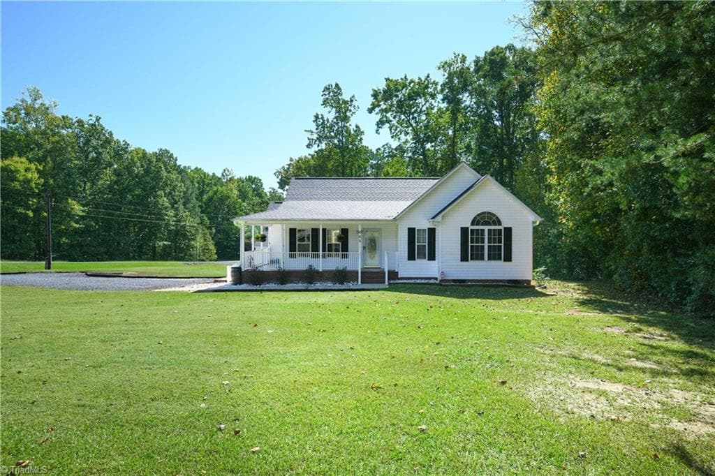Stick/Site Built at 685 Dynasty Drive, Asheboro NC 27205, Asheboro, photo 25 of 40