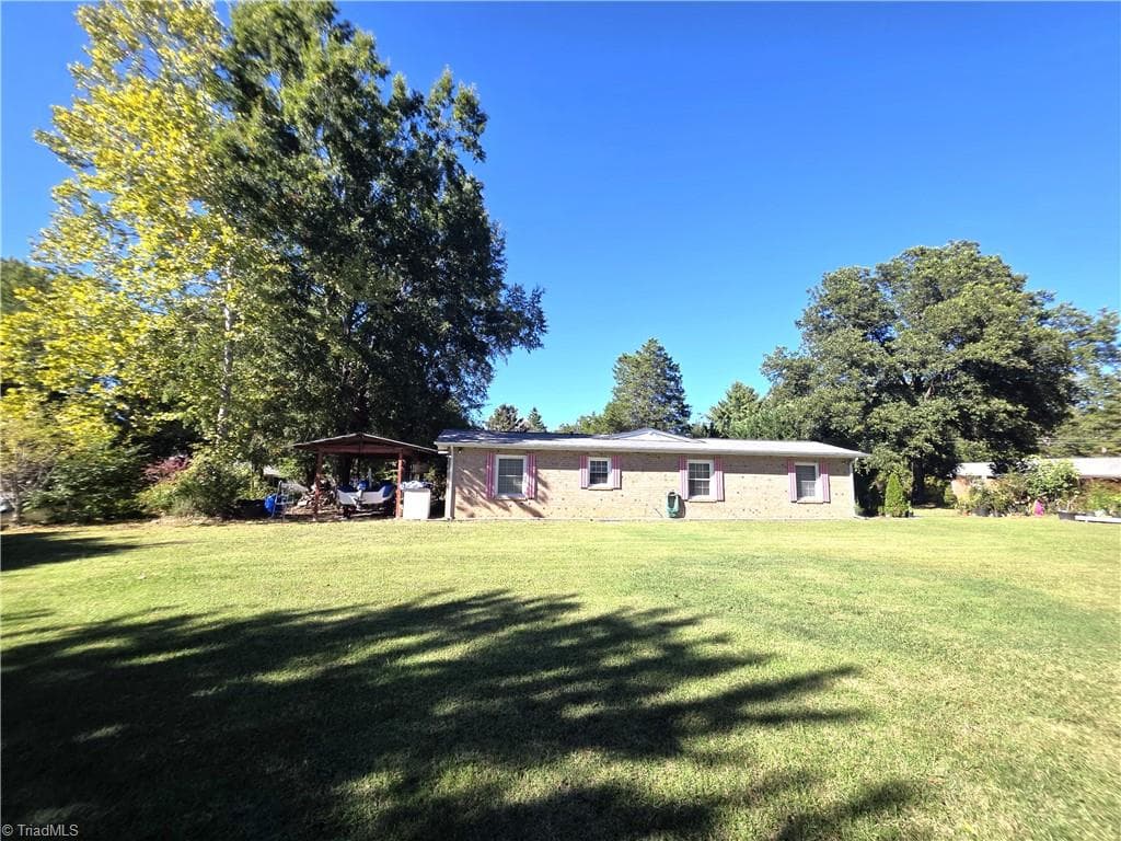 Stick/Site Built at 119 Ridgeway Road, Thomasville NC 27360, Thomasville, photo 5 of 33