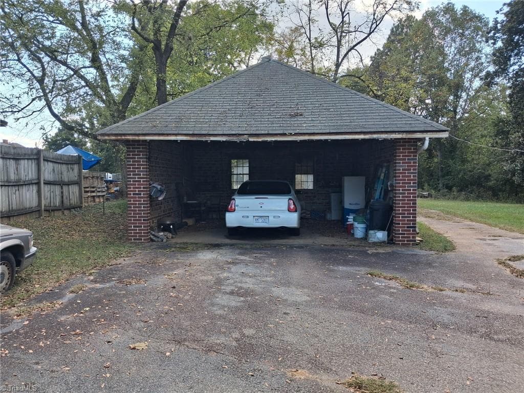 Stick/Site Built at 231 Oakland Avenue, Eden NC 27288, Eden, photo 5 of 5