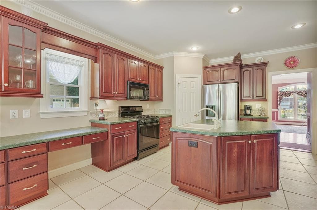Stick/Site Built at 5731 Brightington Court, Kernersville NC 27284, photo 12 of 50