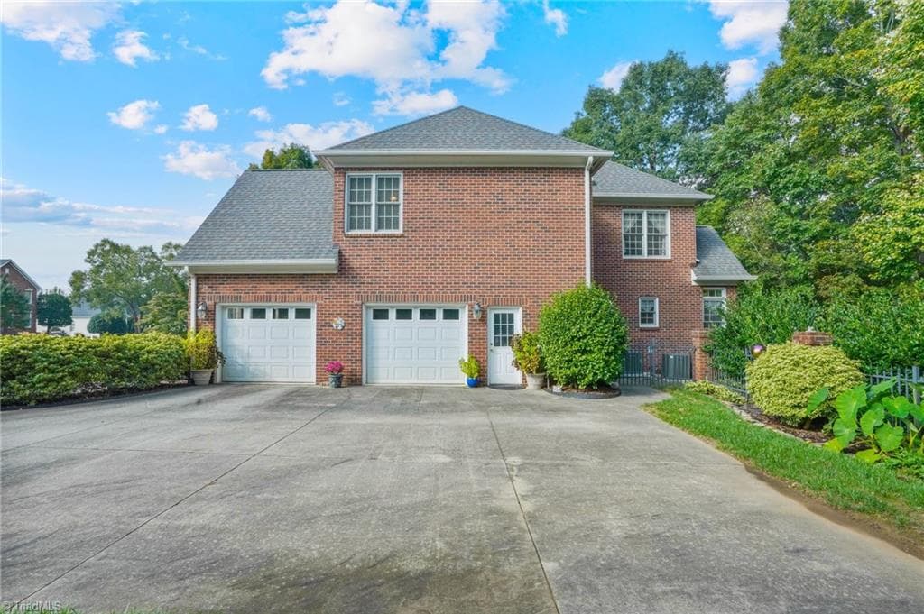 Stick/Site Built at 5731 Brightington Court, Kernersville NC 27284, photo 41 of 50