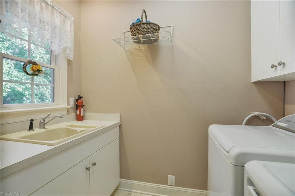 Stick/Site Built at 5731 Brightington Court, Kernersville NC 27284, photo 35 of 50