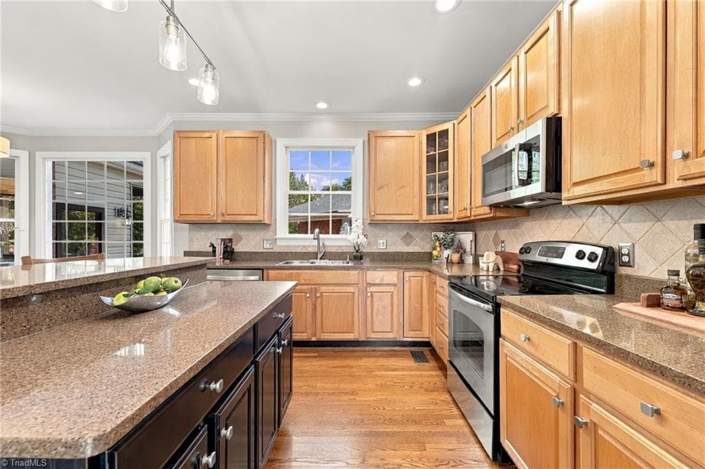 Stick/Site Built at 706 Chestnut Hill Court, Greensboro NC 27455, photo 12 of 50