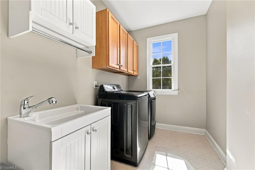 Stick/Site Built at 706 Chestnut Hill Court, Greensboro NC 27455, photo 14 of 50