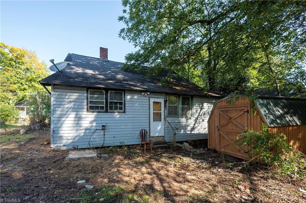 Stick/Site Built at 1610 NE 22nd Street, Winston-Salem NC 27105, Winston-Salem, photo 11 of 22