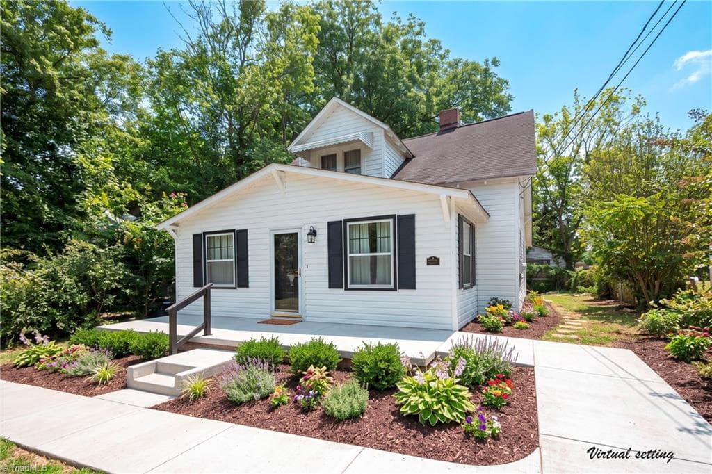 Stick/Site Built at 1610 NE 22nd Street, Winston-Salem NC 27105, Winston-Salem, photo 4 of 22