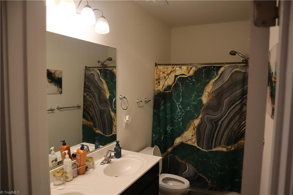 Stick/Site Built at 9032 Harwood Knoll Drive, Charlotte NC 28214, photo 12 of 20